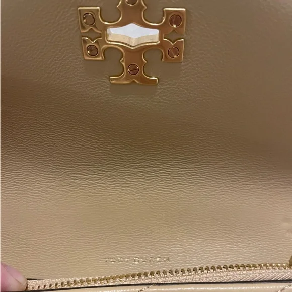 Tory Burch Beige Quilted Wristlet - Picture 5 of 10